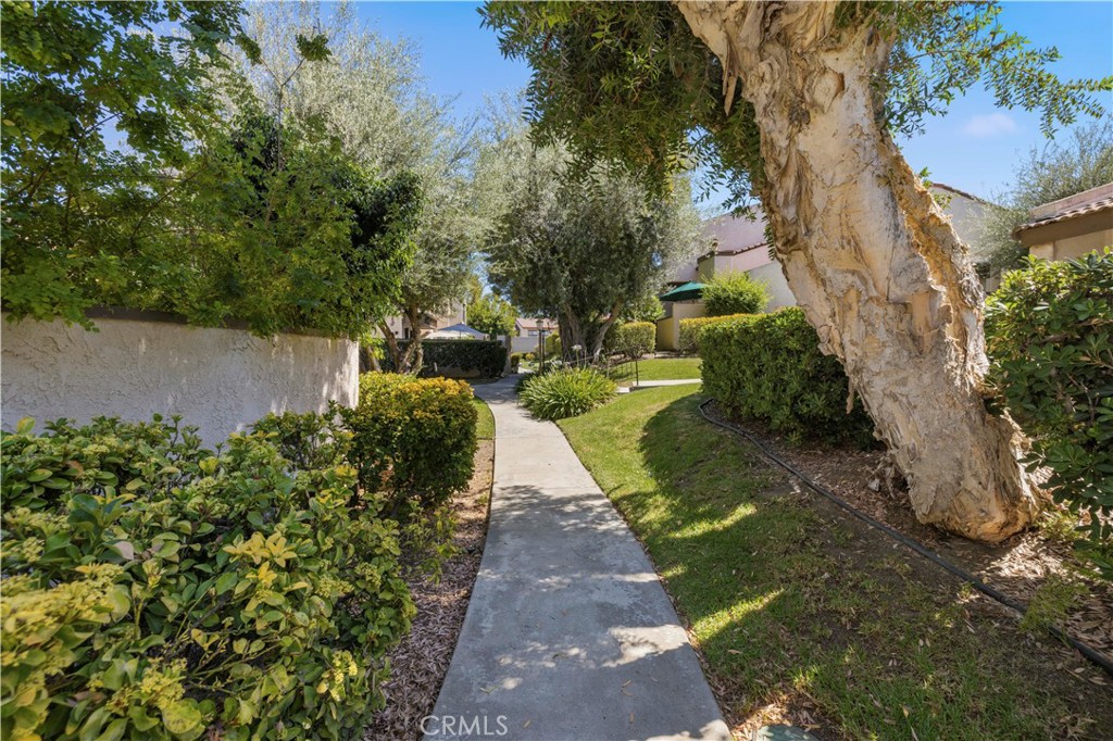 5800 Owensmouth Avenue 14 Property Photo 26