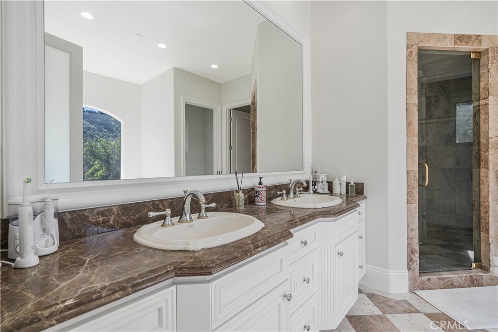 11 Baymare Property Photo 23