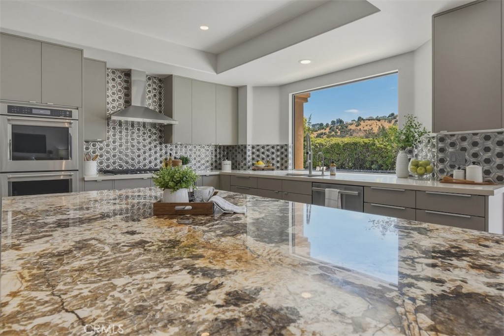 4423 Tedregal Court Property Photo 15