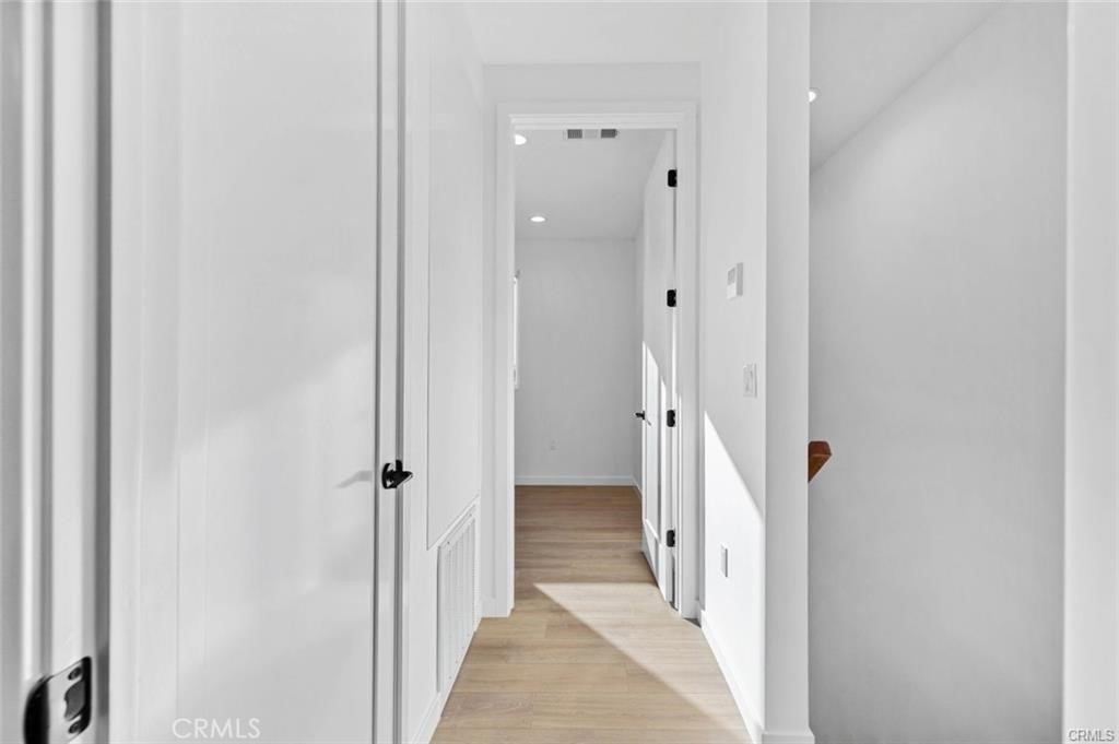 6846 Cedros Avenue Property Photo 12