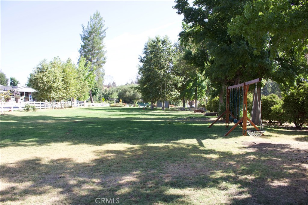 29081 Lake Vista Property Photo 9