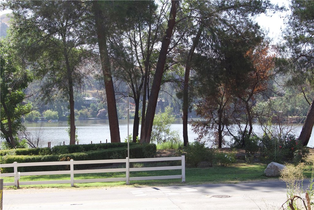 29081 Lake Vista Property Photo 14