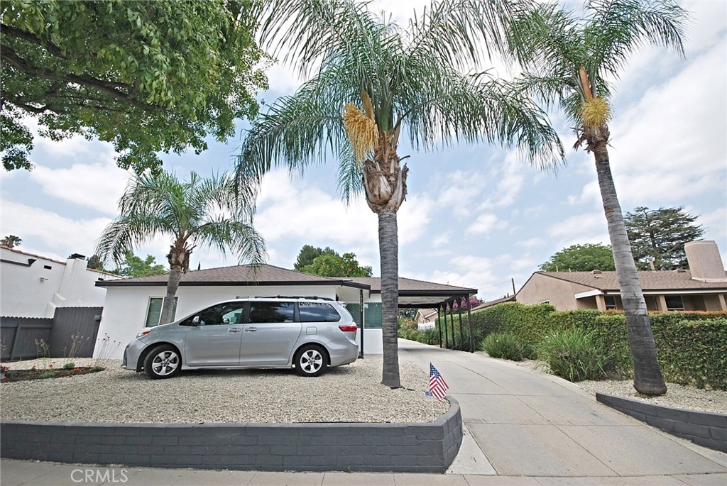 17339 Los Alimos Street Property Photo 1