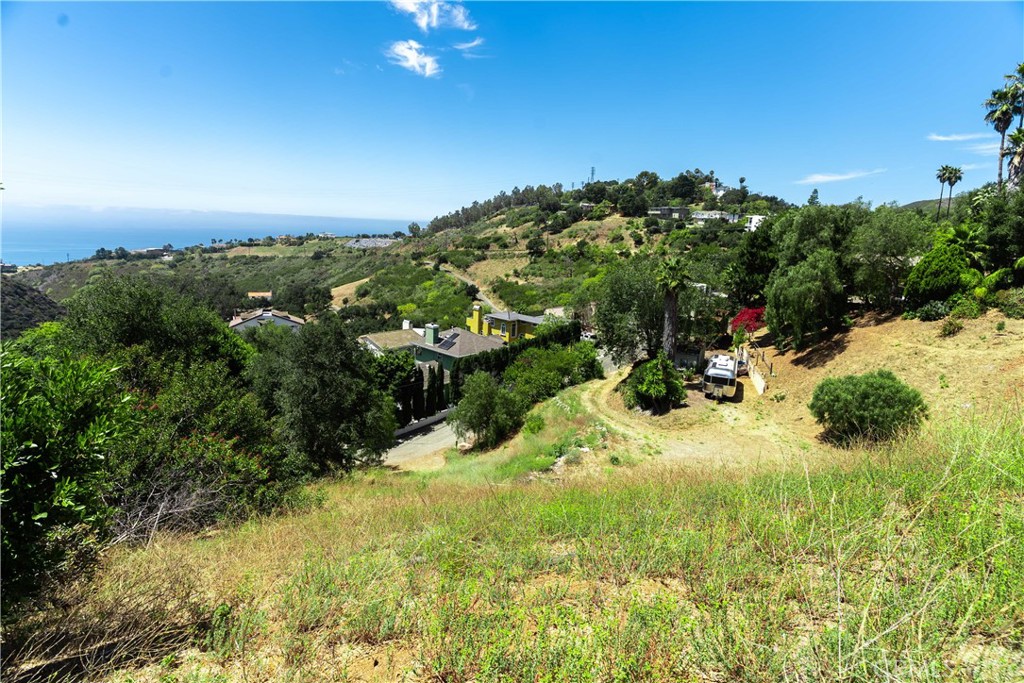 26585 Ocean View Drive Property Photo 2