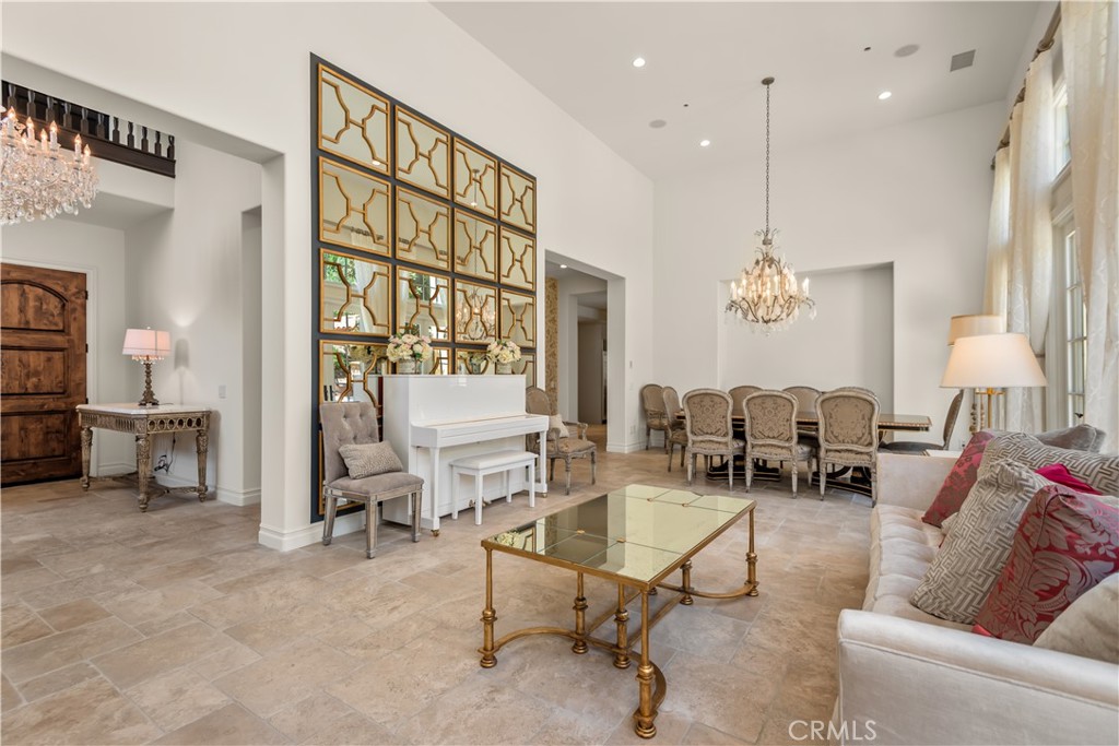 25561 Prado De Las Bellotas Property Photo 5