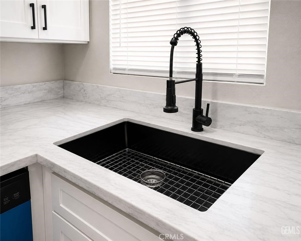 1006 6th Property Photo 6