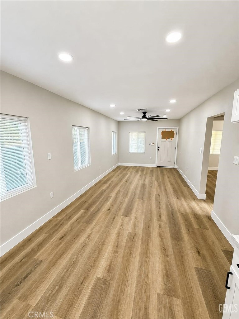 1006 6th Property Photo 9