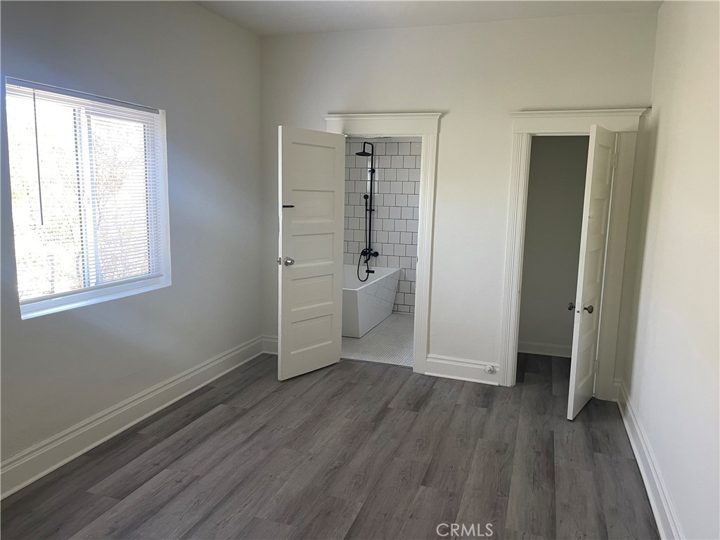 702 S Soto Property Photo 8