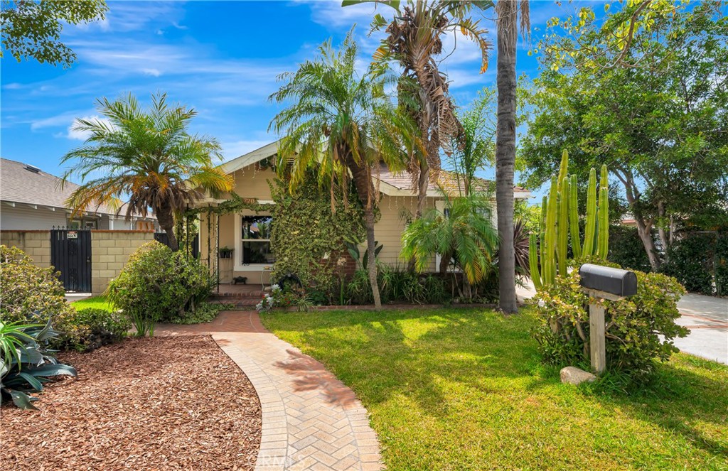 720 S Parton Property Photo 3