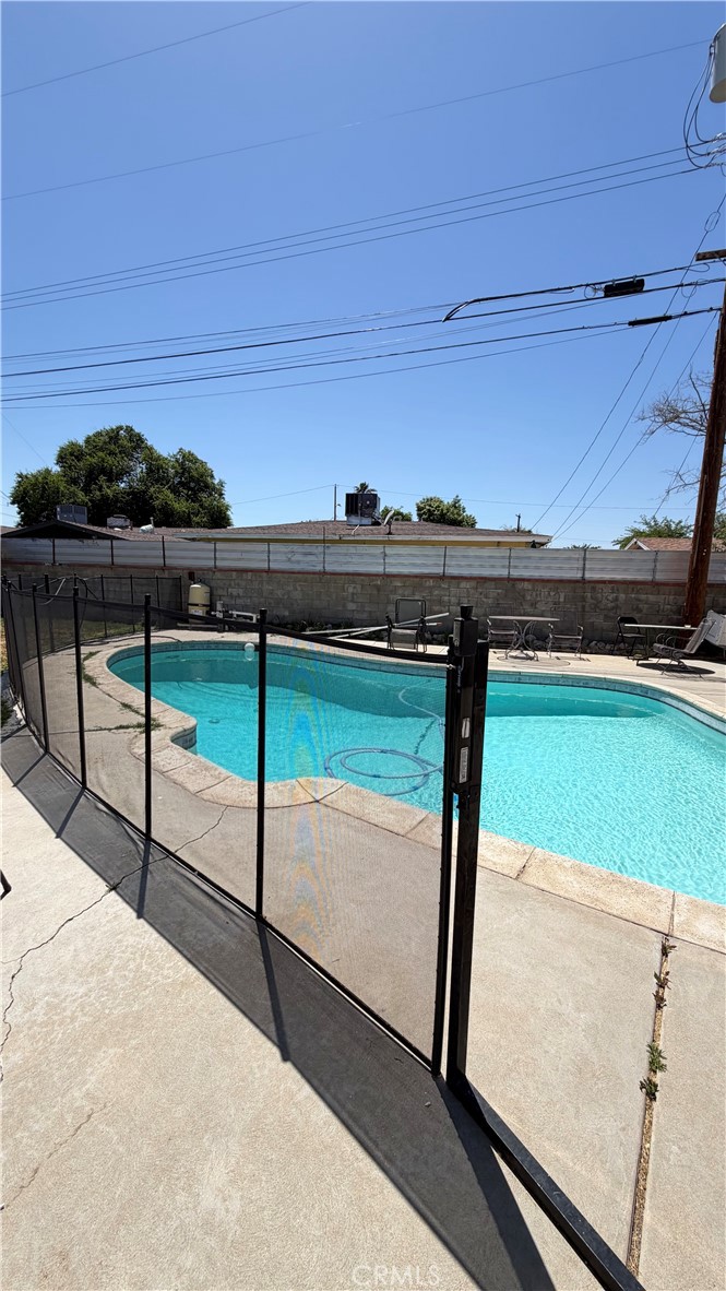 44423 3rd E Property Photo 12