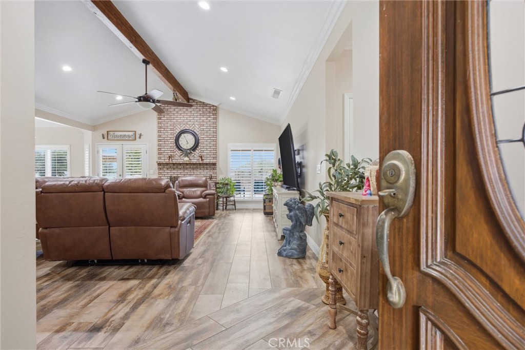 1328 Valov Lane Property Photo 7