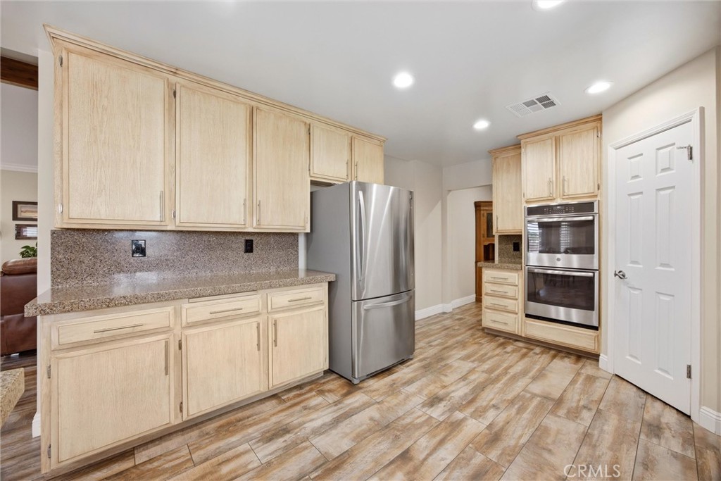 1328 Valov Lane Property Photo 17