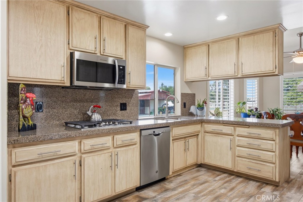 1328 Valov Lane Property Photo 18