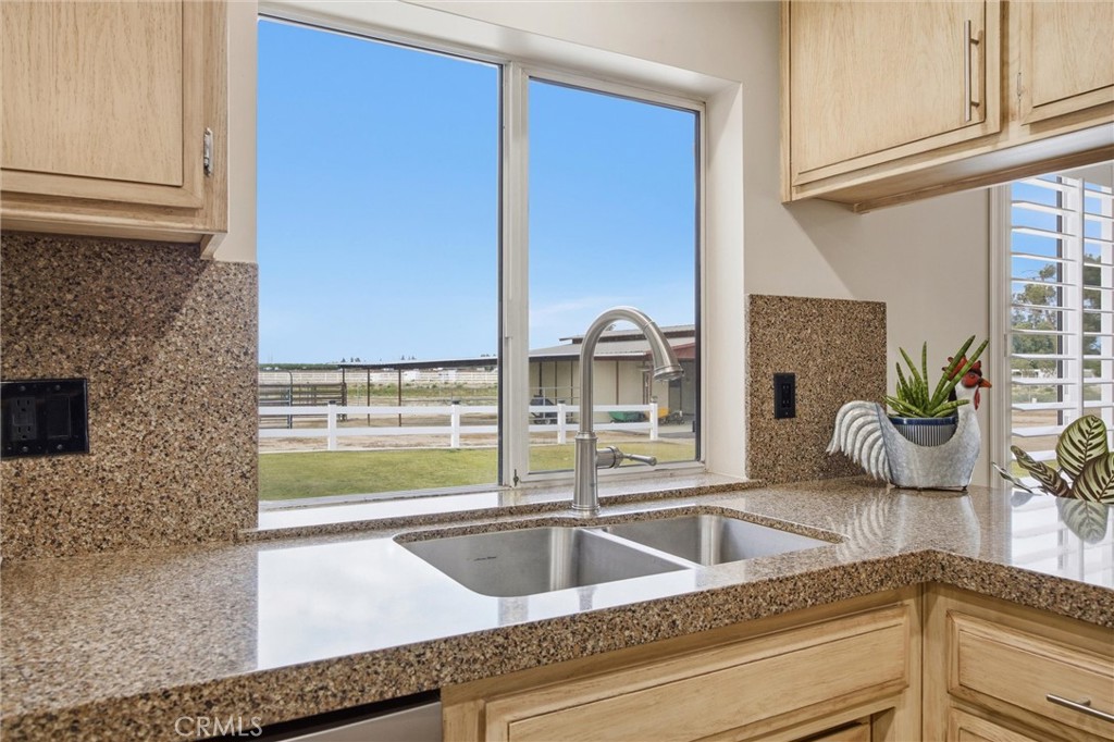 1328 Valov Lane Property Photo 19