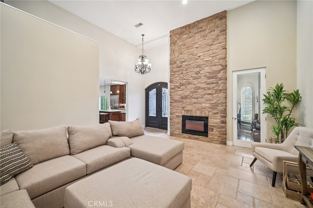 17401 Raymer Property Photo 4