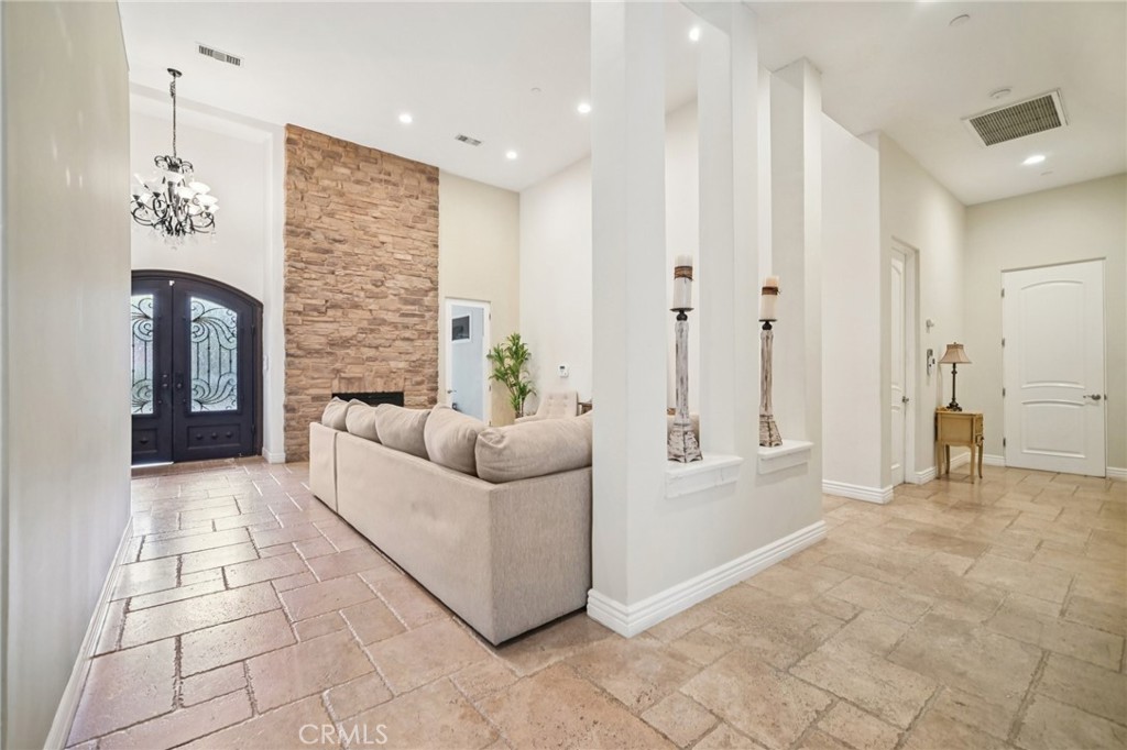 17401 Raymer Property Photo 5