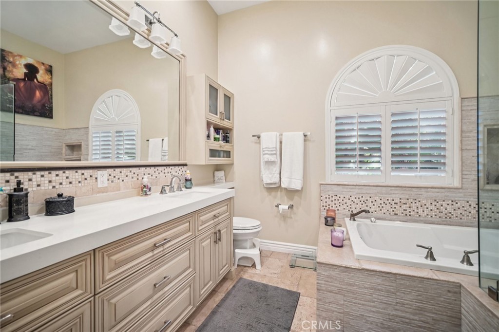 17401 Raymer Property Photo 19