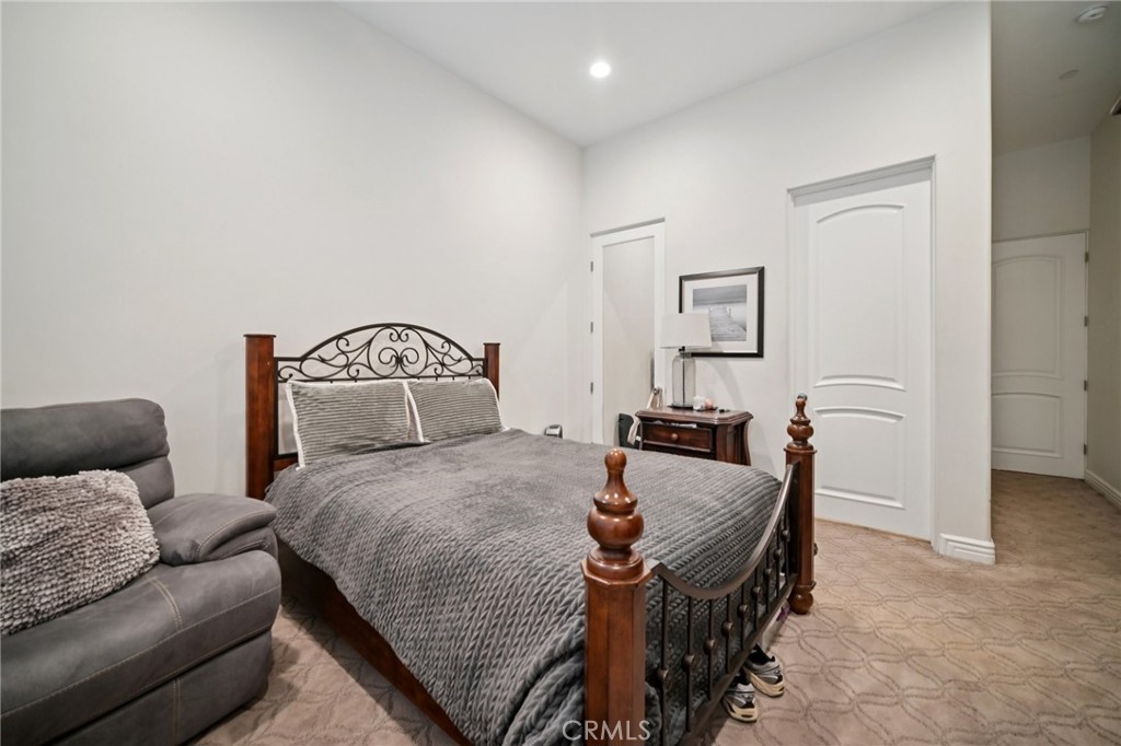 17401 Raymer Property Photo 21