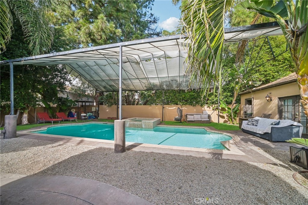17401 Raymer Property Photo 30