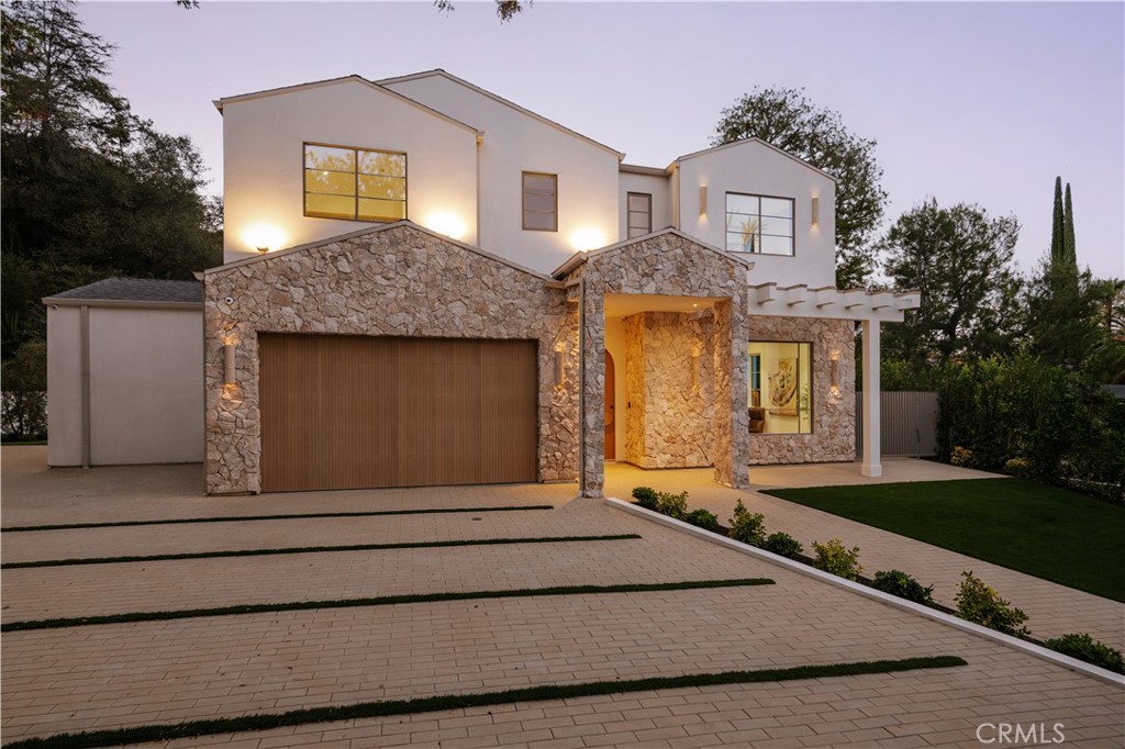 16933 Bosque Drive Property Photo 2