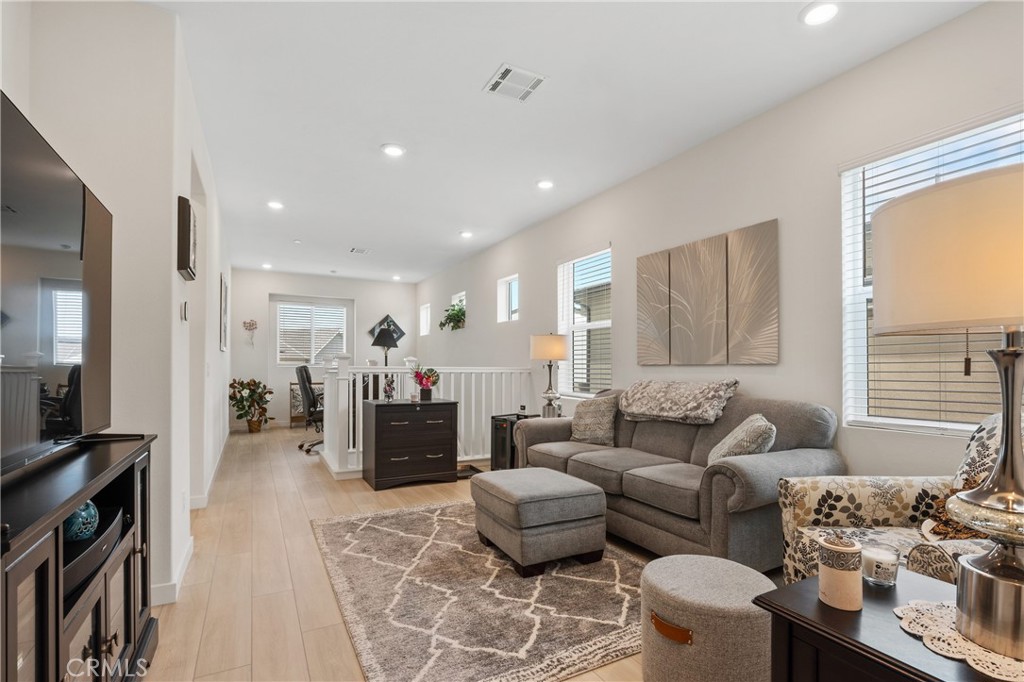 27632 Ensemble Property Photo 7