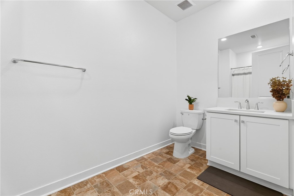 26966 Mosswood Property Photo 6