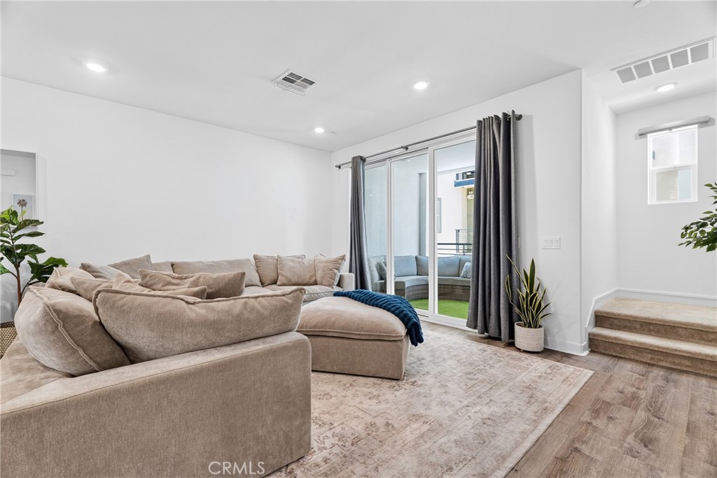 26966 Mosswood Property Photo 11
