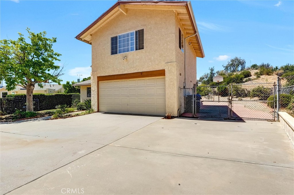 13487 Trego Place Property Photo 3