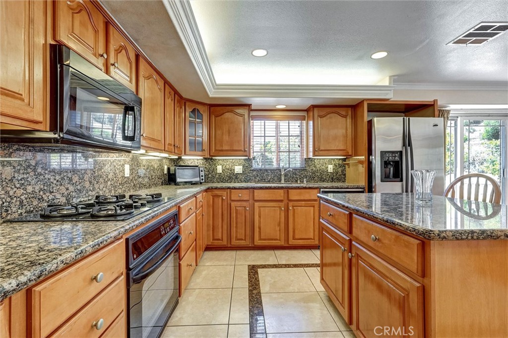 13487 Trego Place Property Photo 11