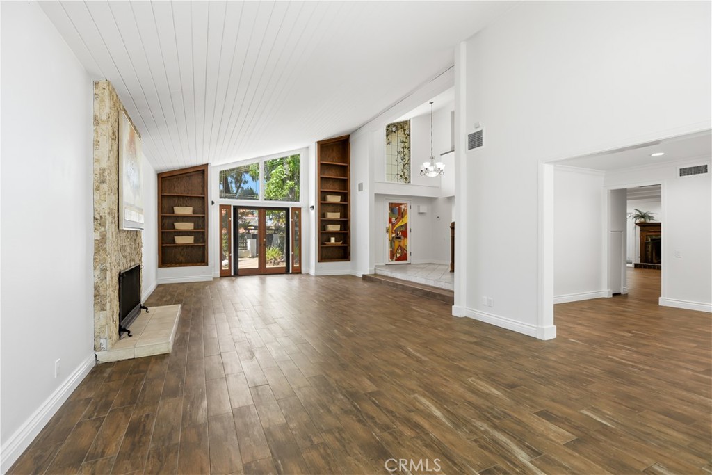 23216 Park Esperanza Property Photo 4