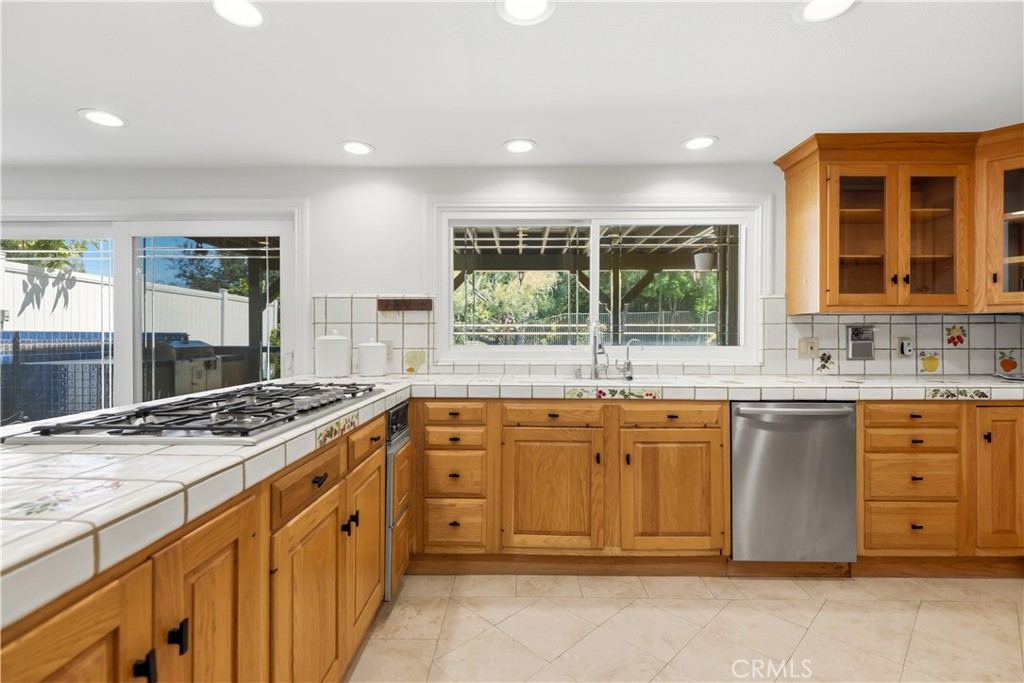 23216 Park Esperanza Property Photo 10