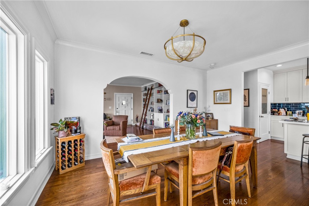 1245 S Hudson Avenue Property Photo 28