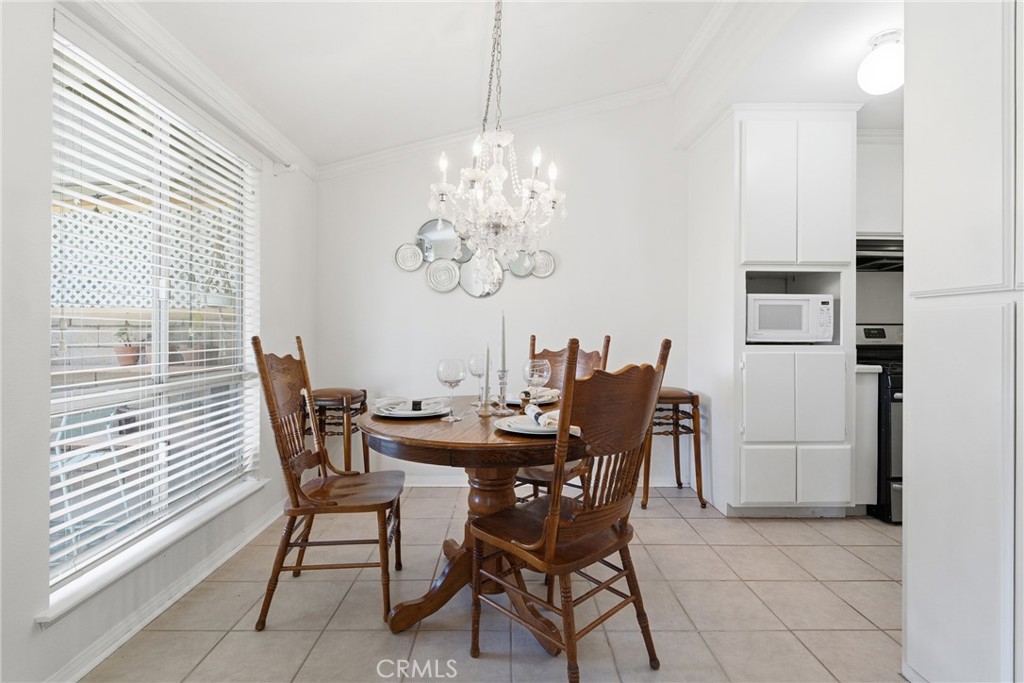 19158 Avenue Of The Oaks C Property Photo 6