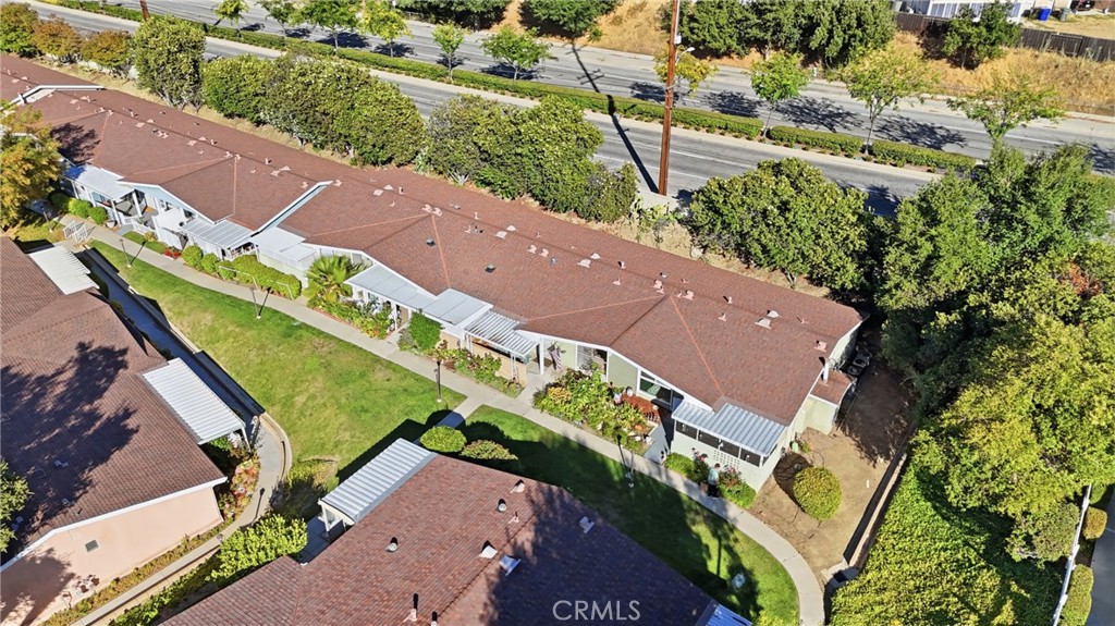 19158 Avenue Of The Oaks C Property Photo 28