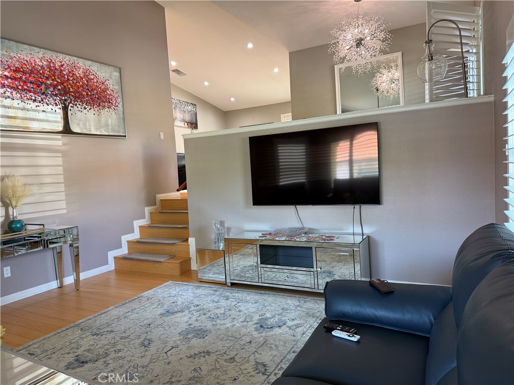 26341 Rainbow Glen Drive Property Photo 2