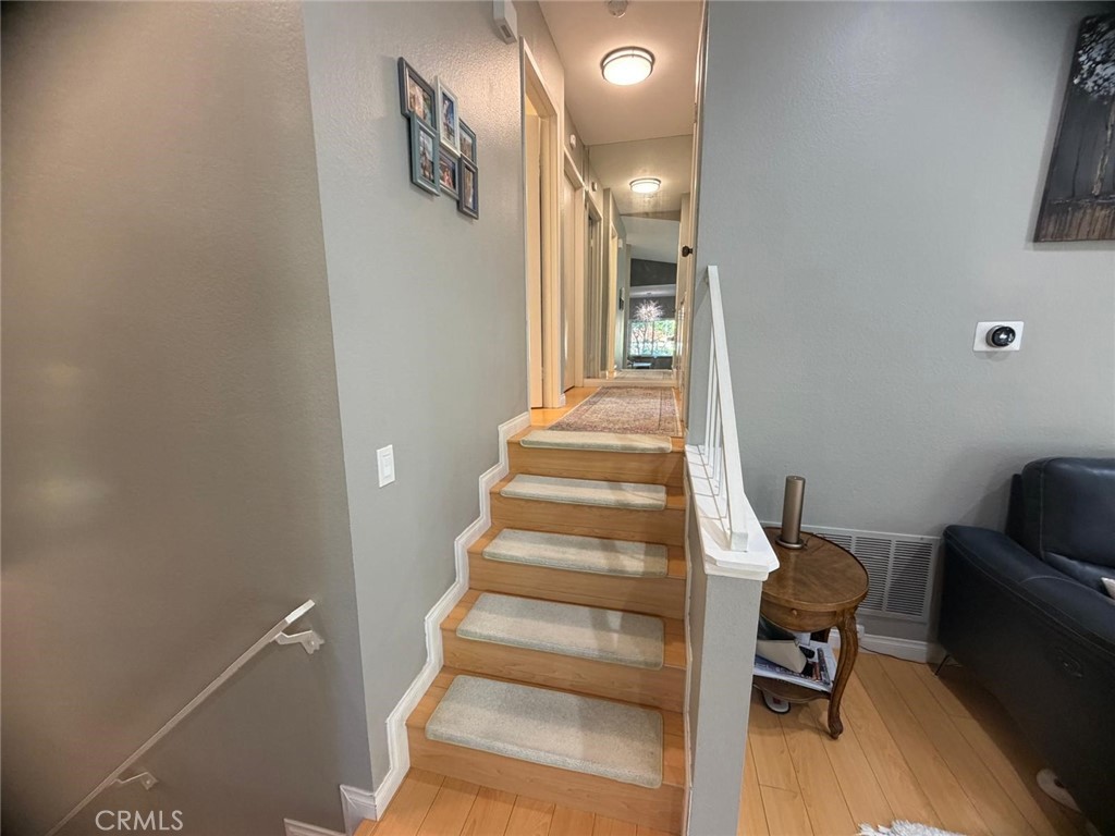 26341 Rainbow Glen Drive Property Photo 10