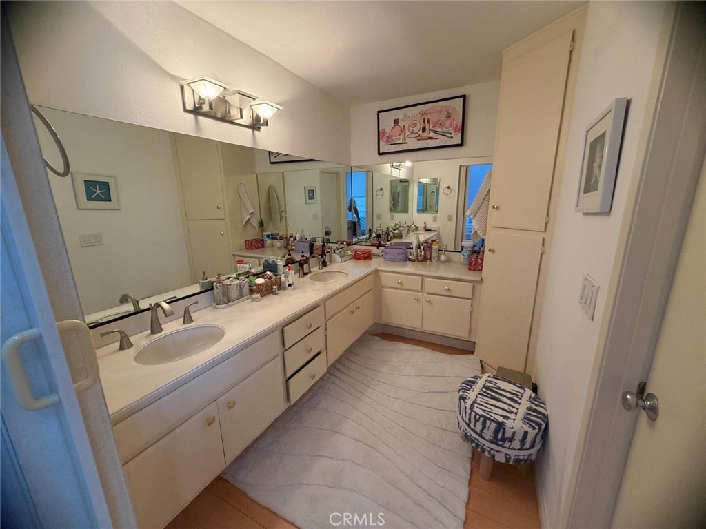 26341 Rainbow Glen Drive Property Photo 13