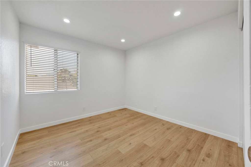 25027 Peachland Avenue 260 Property Photo 11