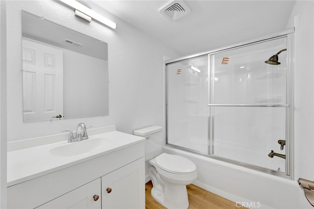 25027 Peachland Avenue 260 Property Photo 13