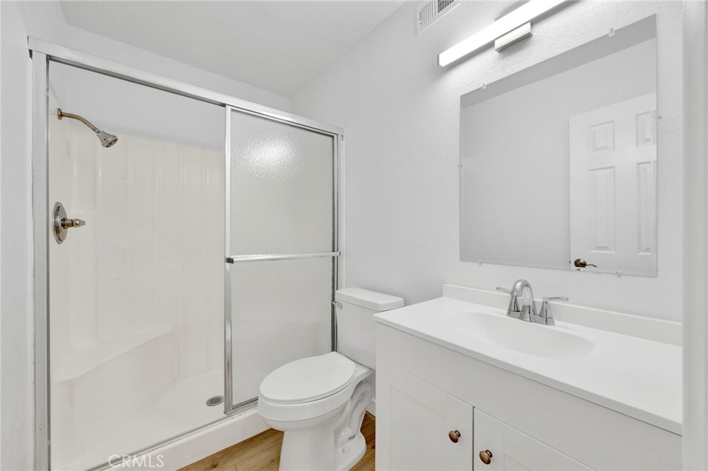 25027 Peachland Avenue 260 Property Photo 17