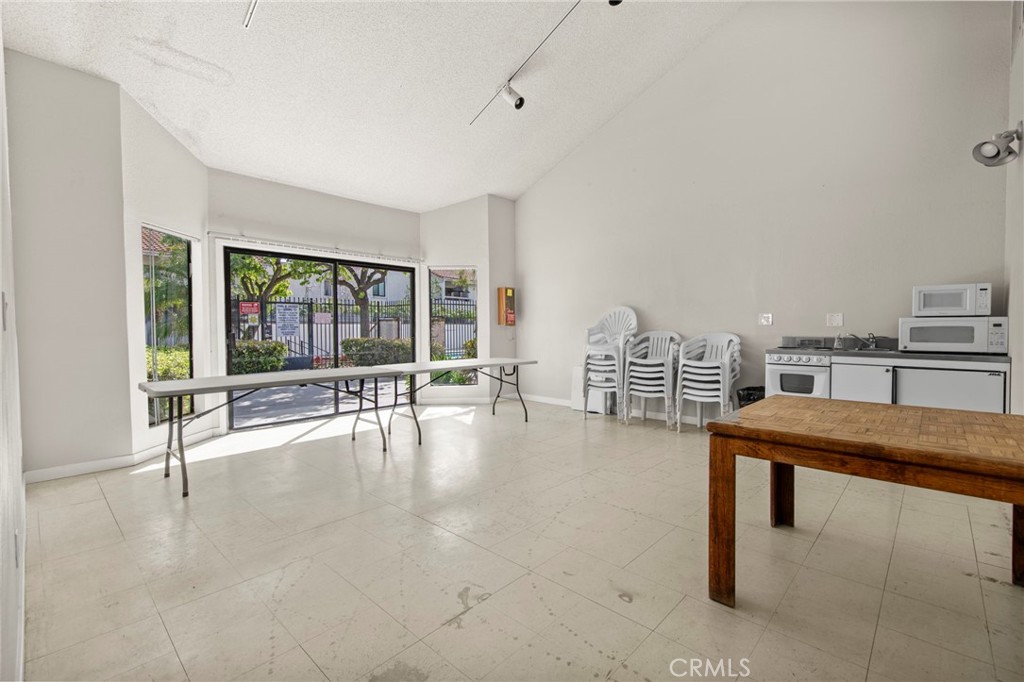 25027 Peachland Avenue 260 Property Photo 24