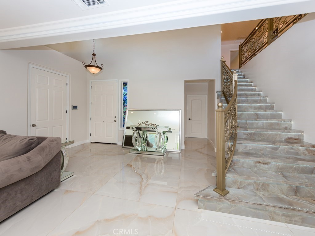 28408 Hidden Hills Drive Property Photo 4