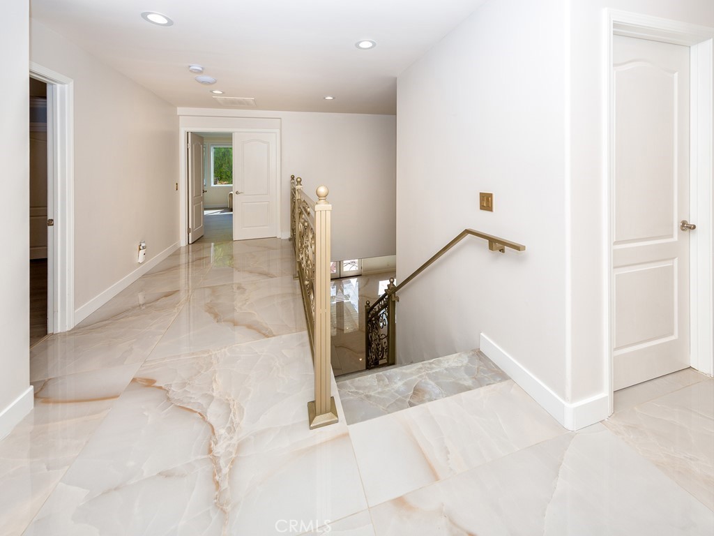 28408 Hidden Hills Drive Property Photo 14