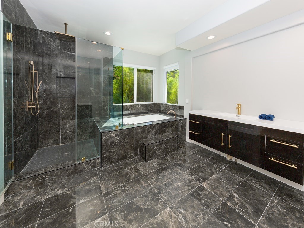 28408 Hidden Hills Drive Property Photo 18