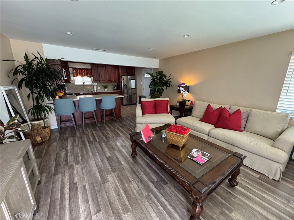 15057 Paddock Property Photo 11