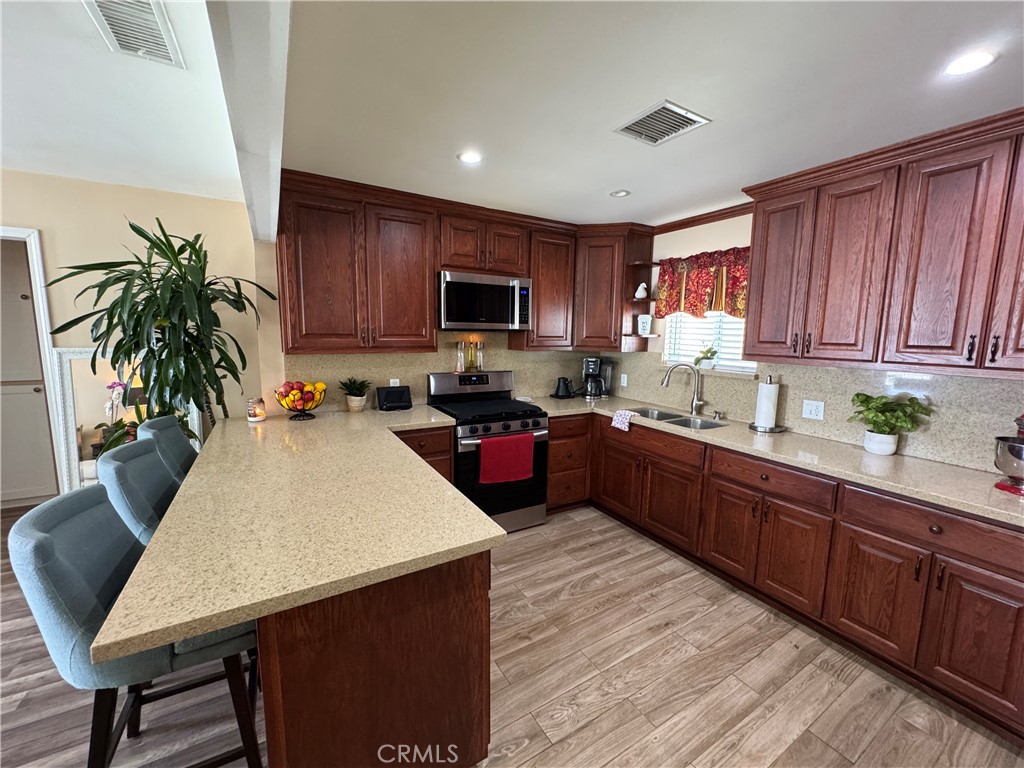 15057 Paddock Property Photo 12