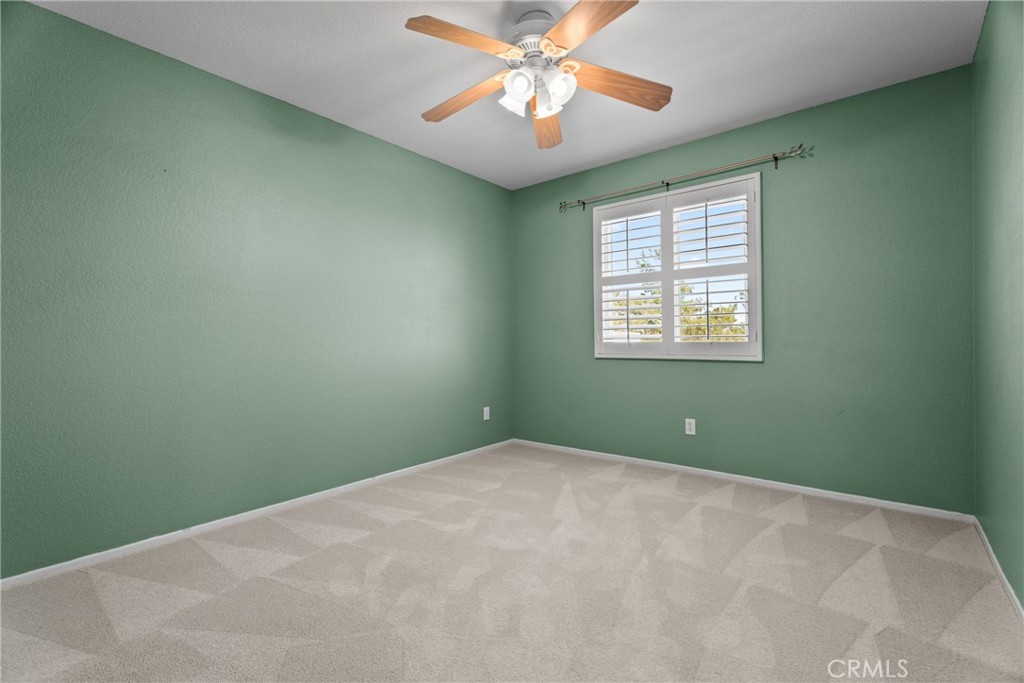 30024 Medford Property Photo 24