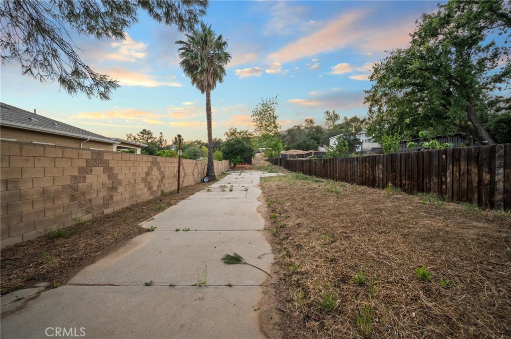 9822 Kentland Avenue Property Photo 3