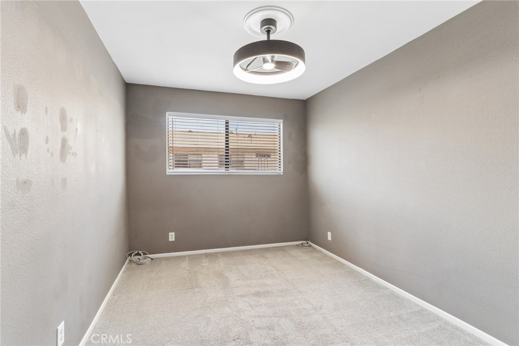9600 Sylmar Avenue 19 Property Photo 17