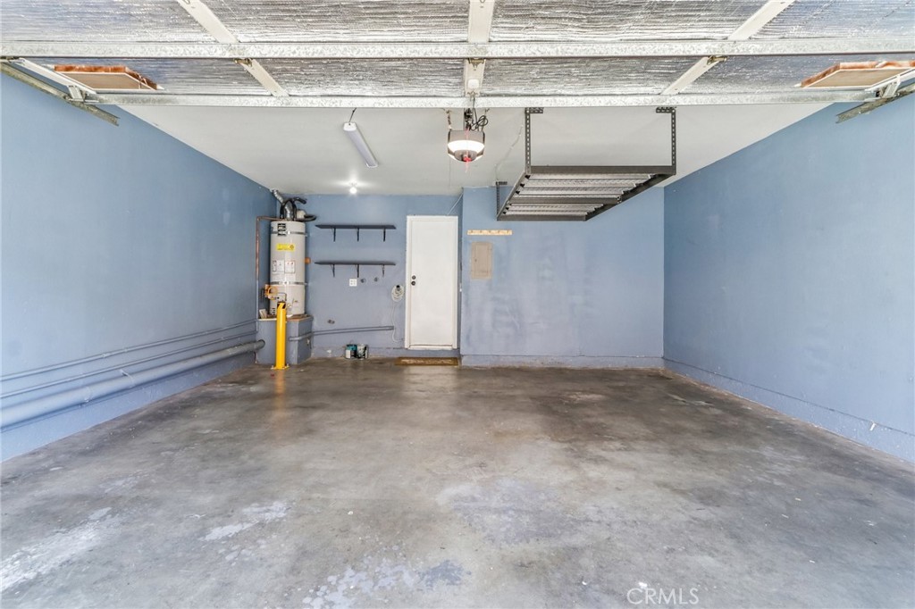 9600 Sylmar Avenue 19 Property Photo 27